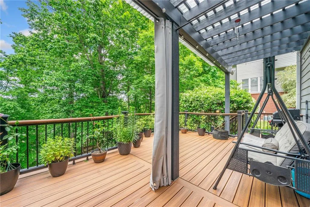 Sugar Hill, Georgia 30518, United States, 6 Bedrooms Bedrooms, ,5 BathroomsBathrooms,Residential,Active,123949