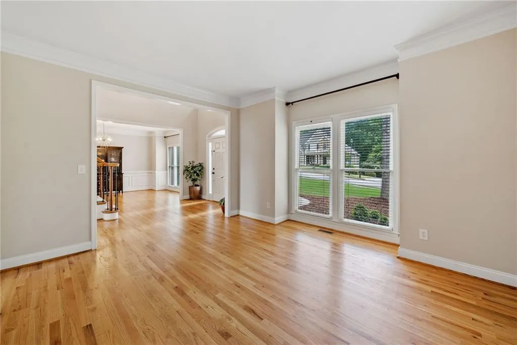 Sugar Hill, Georgia 30518, United States, 6 Bedrooms Bedrooms, ,5 BathroomsBathrooms,Residential,Active,123949