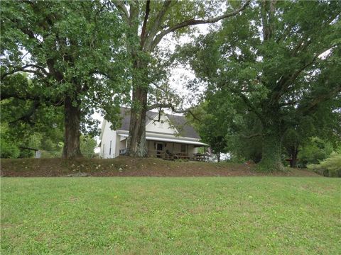 A home in Cedartown