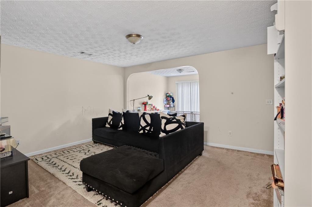 1720 Formosa Lane
