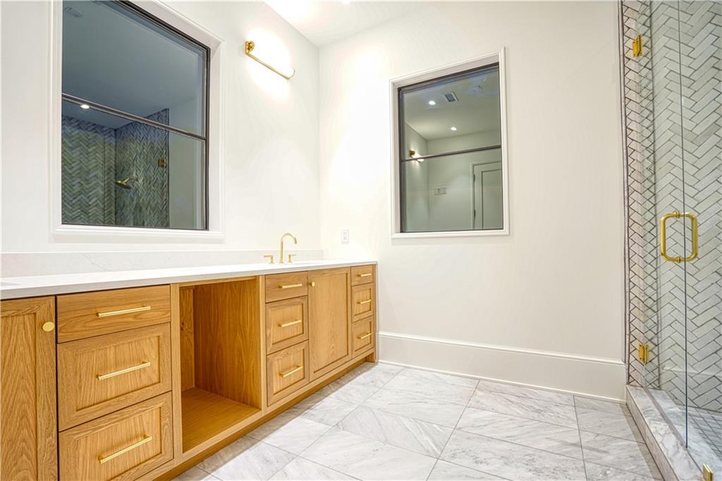 4550 Jolyn Place, Sandy Springs, Georgia image 27