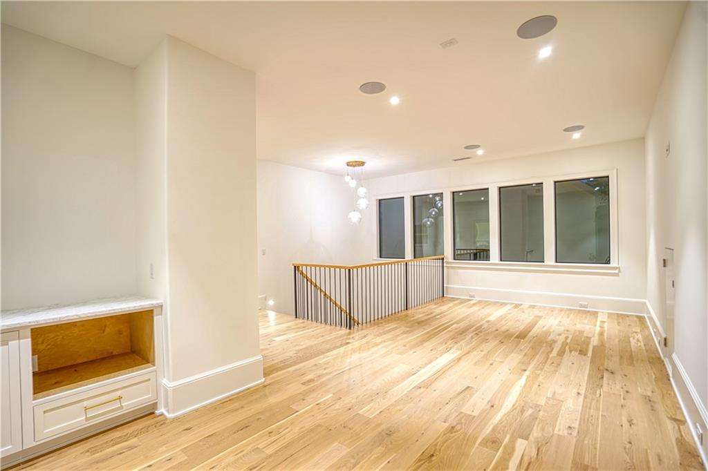 4550 Jolyn Place, Sandy Springs, Georgia image 18