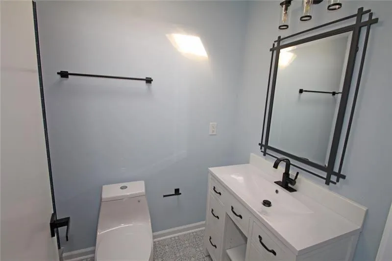 Sandy Springs, Georgia 30328, United States, 2 Bedrooms Bedrooms, ,2 BathroomsBathrooms,Residential,Active,151140