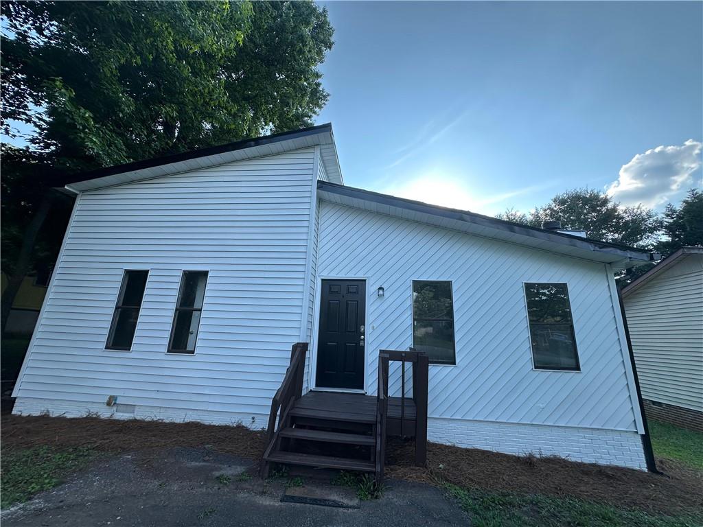 2120 Pinetree Drive