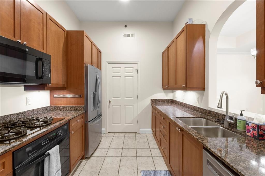1735 Peachtree Street NE 404