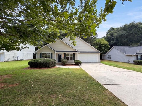 Homes For Sale - 10543 Crabtree Drive<br/> Clayton County, Jonesboro, GA 30238