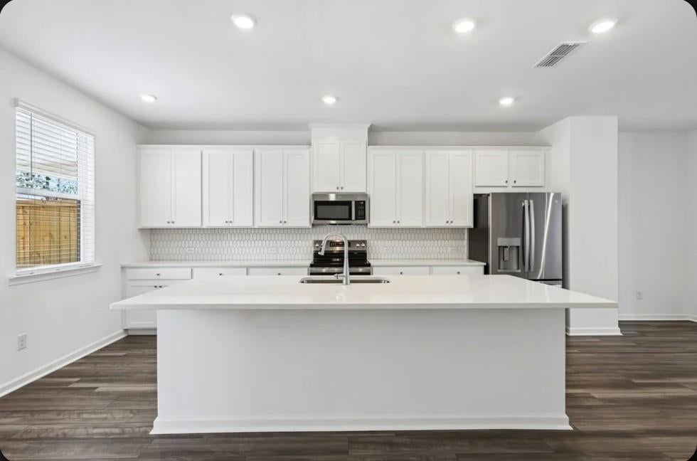 627 Oak Bluff Drive