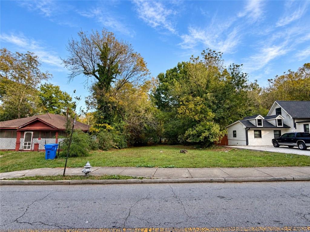 18 Johnson Road NW