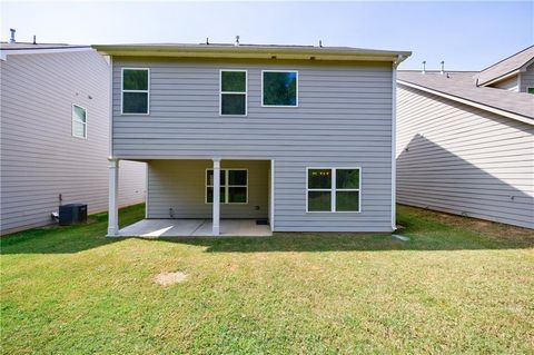 A home in Adairsville