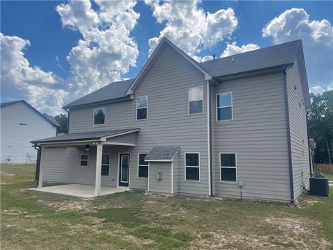 A home in Dacula