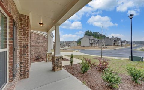 A home in Dacula