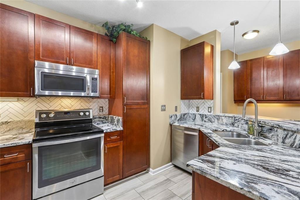400 17th Street NW 1233