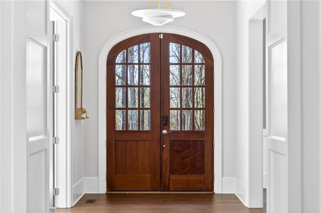 688 Crescent River Pass