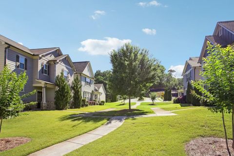 A home in Flowery Branch