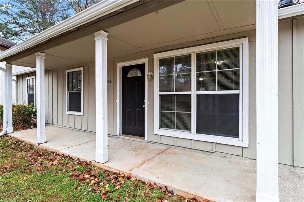 1056 Park West Court, Stone Mountain, Georgia image 3