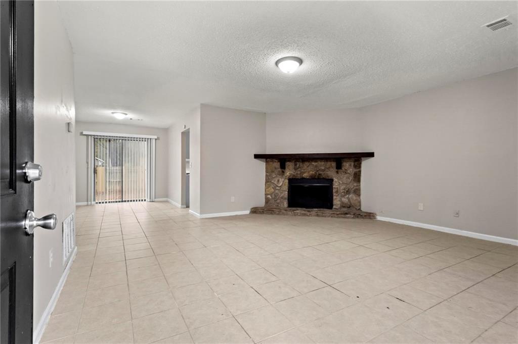 1056 Park West Court, Stone Mountain, Georgia image 4