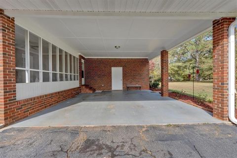 A home in Cedartown