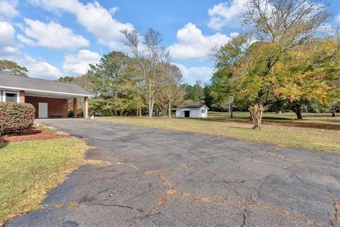 A home in Cedartown