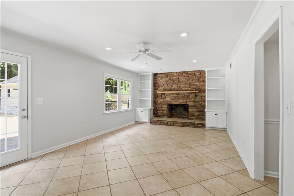 3662 Sweet Briar Lane SE