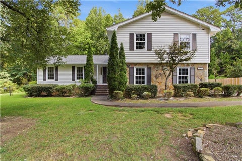 Homes For Sale - 3662 Sweet Briar Lane<br/> Conyers, GA 30094