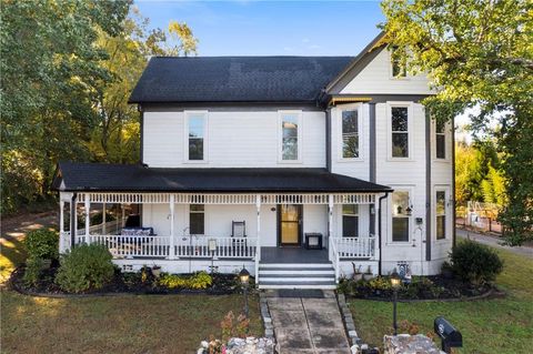 112 Cherry Street Adairsville GA 30103