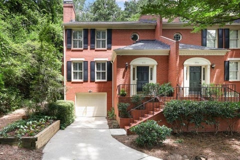 Photo of 2201 Defoors Mill Drive NW, Atlanta, GA 30318 (MLS # 7854484)