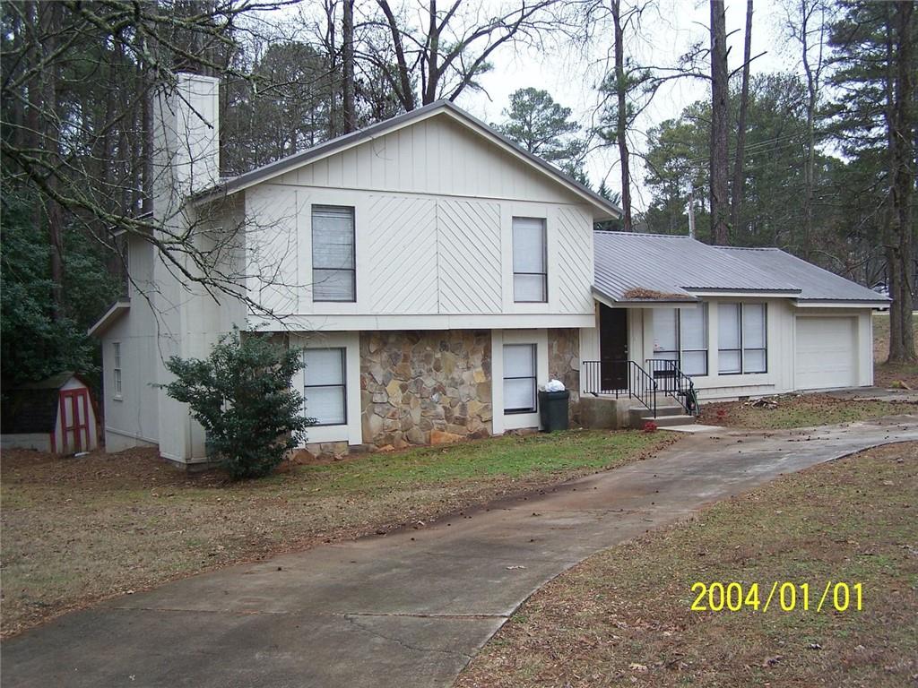 3447 Stonewall Drive NW