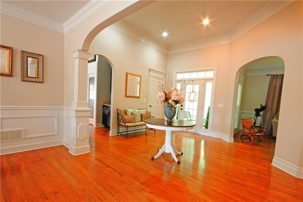 10121 Lakeview Parkway