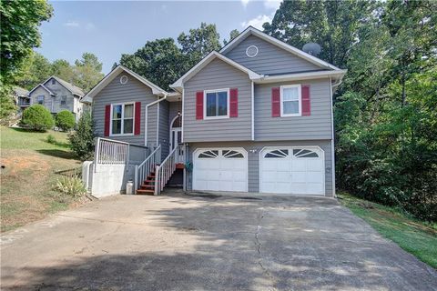 A home in Adairsville