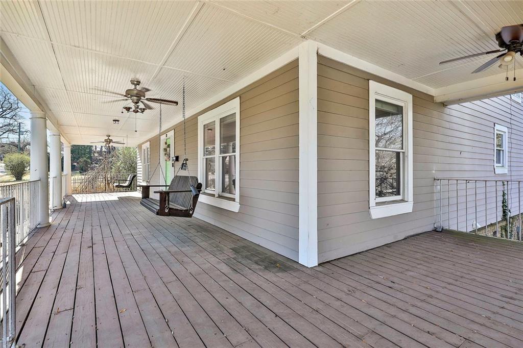 258 NW Sunset Avenue NW