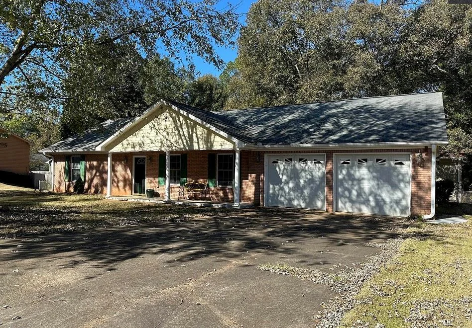 574 Almand Branch Road SE