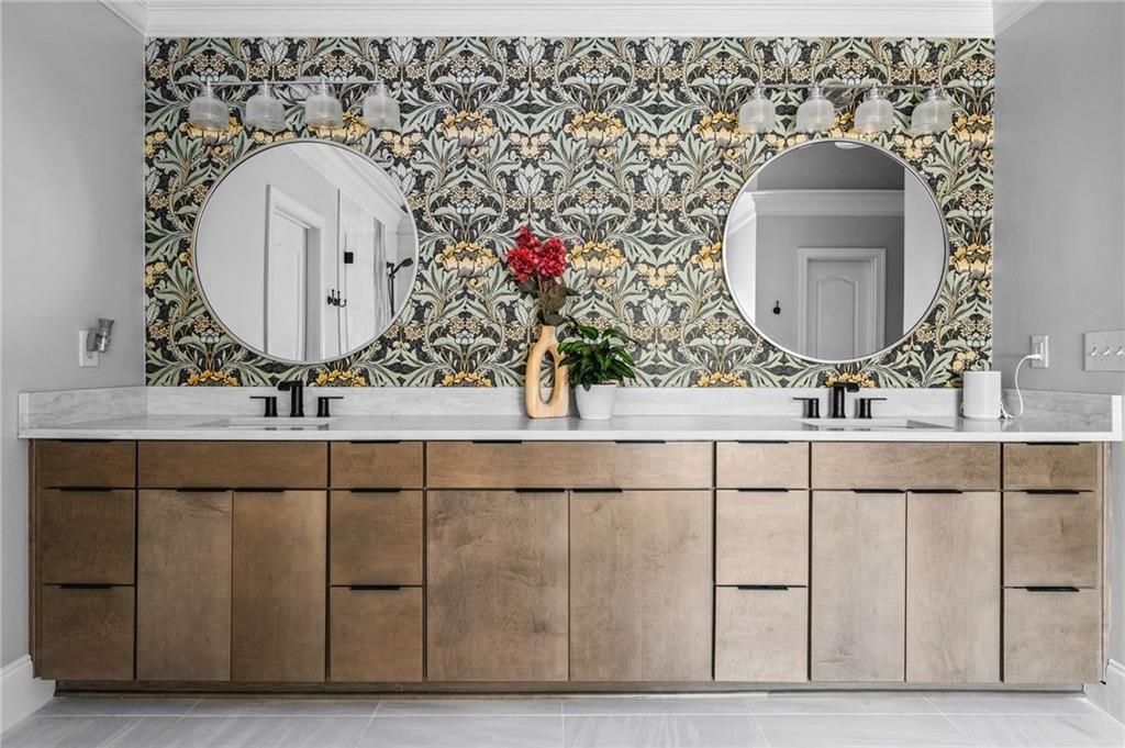Flowery Branch, Georgia, 30542, United States, 6 Bedrooms Bedrooms, ,5 BathroomsBathrooms,Residential,Active,2024496