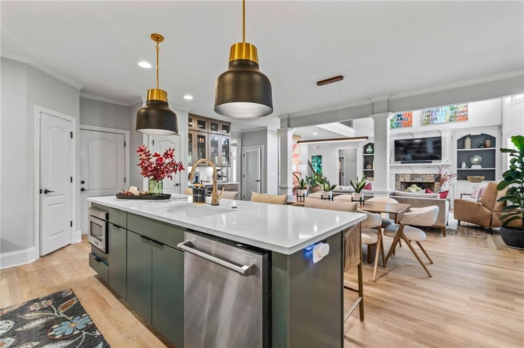 Flowery Branch, Georgia, 30542, United States, 6 Bedrooms Bedrooms, ,5 BathroomsBathrooms,Residential,Active,2024496