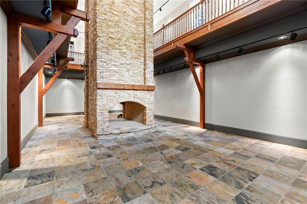 Waters Edge - Residential
