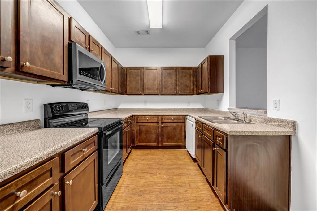 3037 Bonnes Drive, Lithonia, Georgia image 8