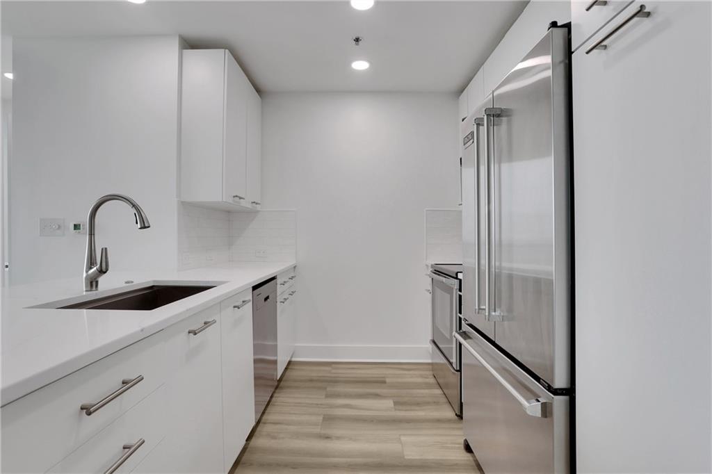 3324 Peachtree Road NE 2004