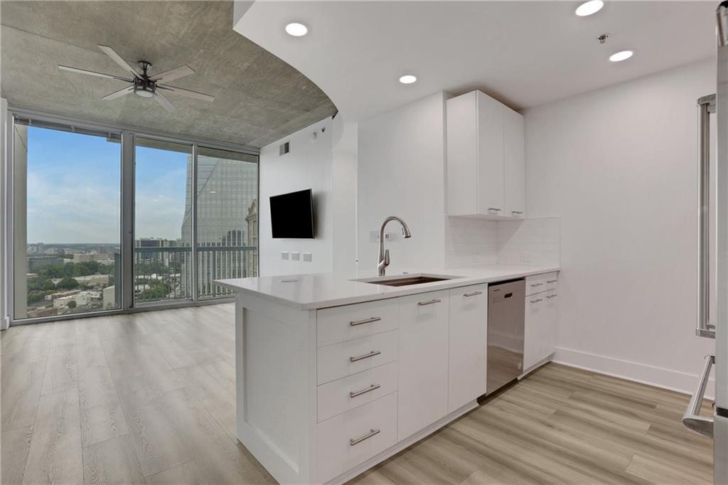3324 Peachtree Road NE 2004