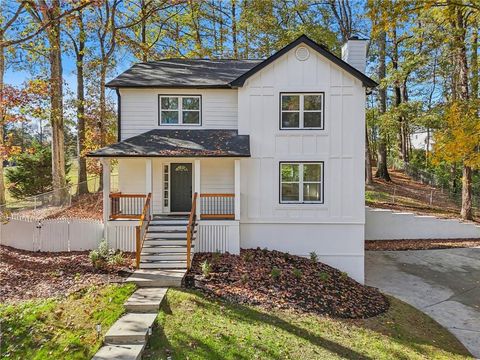 A home in Dacula