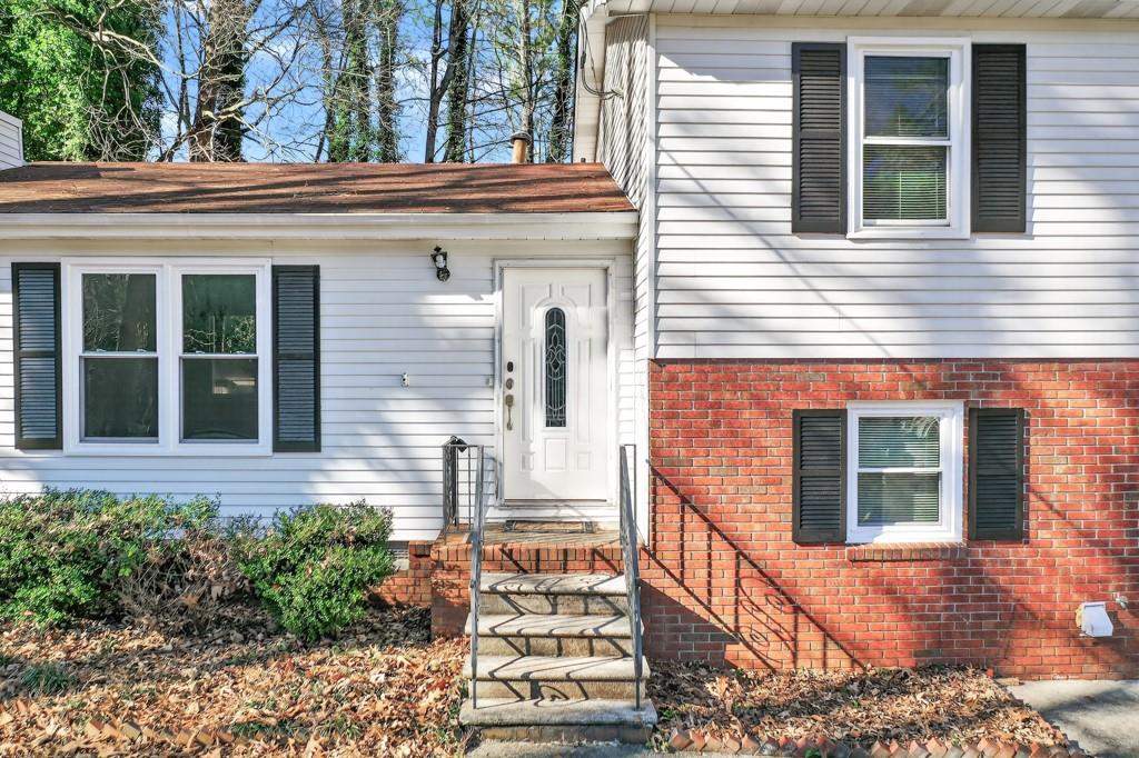 4703 N Springs Road NW