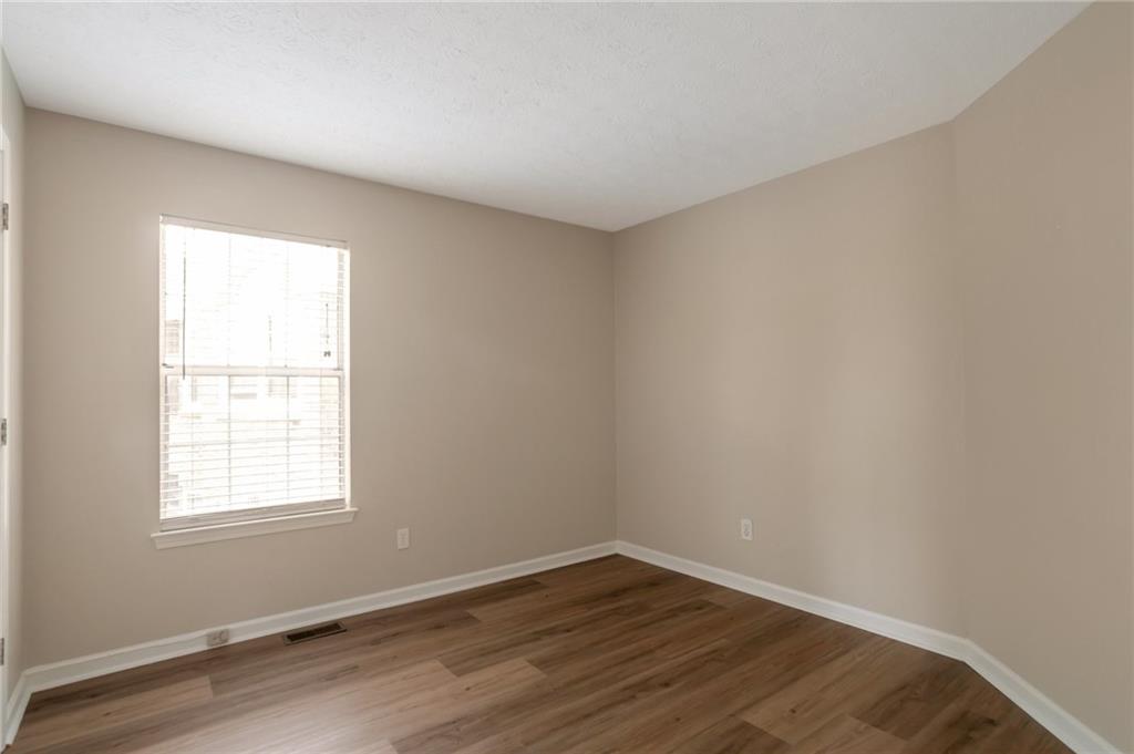 3984 Oak Glenn Drive, Duluth, Georgia image 11