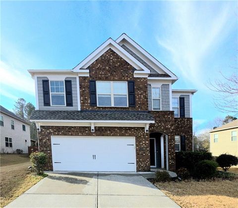 A home in Dacula