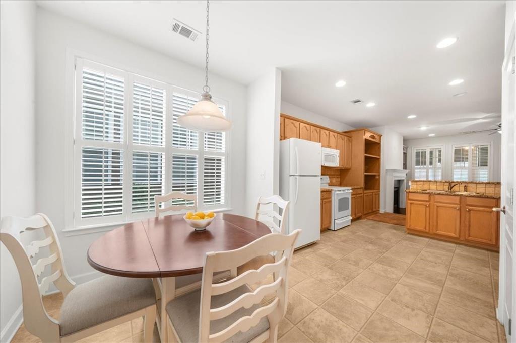 3143 White Magnolia Chase SW