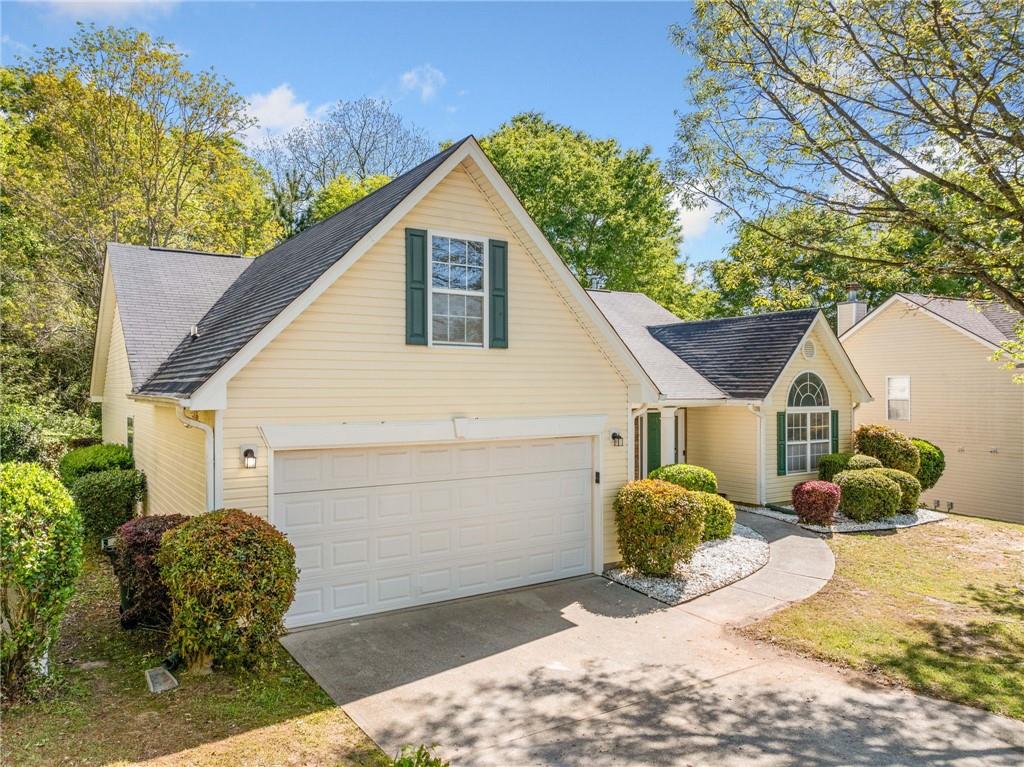 823 Langley View Court, Loganville, Georgia image 3
