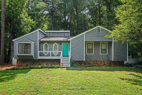 Homes For Sale - 135 Chaney Court<br/> Lawrenceville, GA 30044