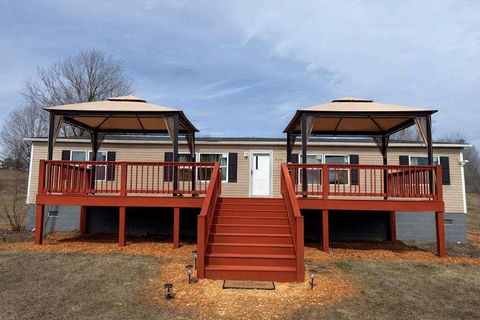 Homes For Sale - 450 Glenloch Road<br/> Roopville, GA 30170