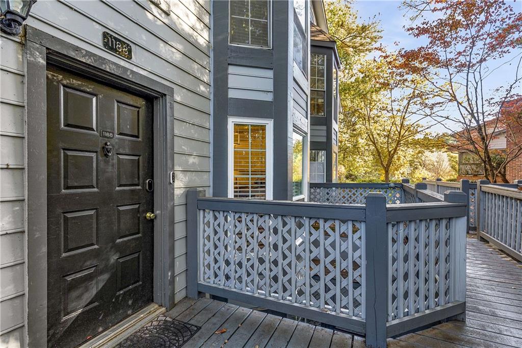 1188 Weatherstone Drive NE