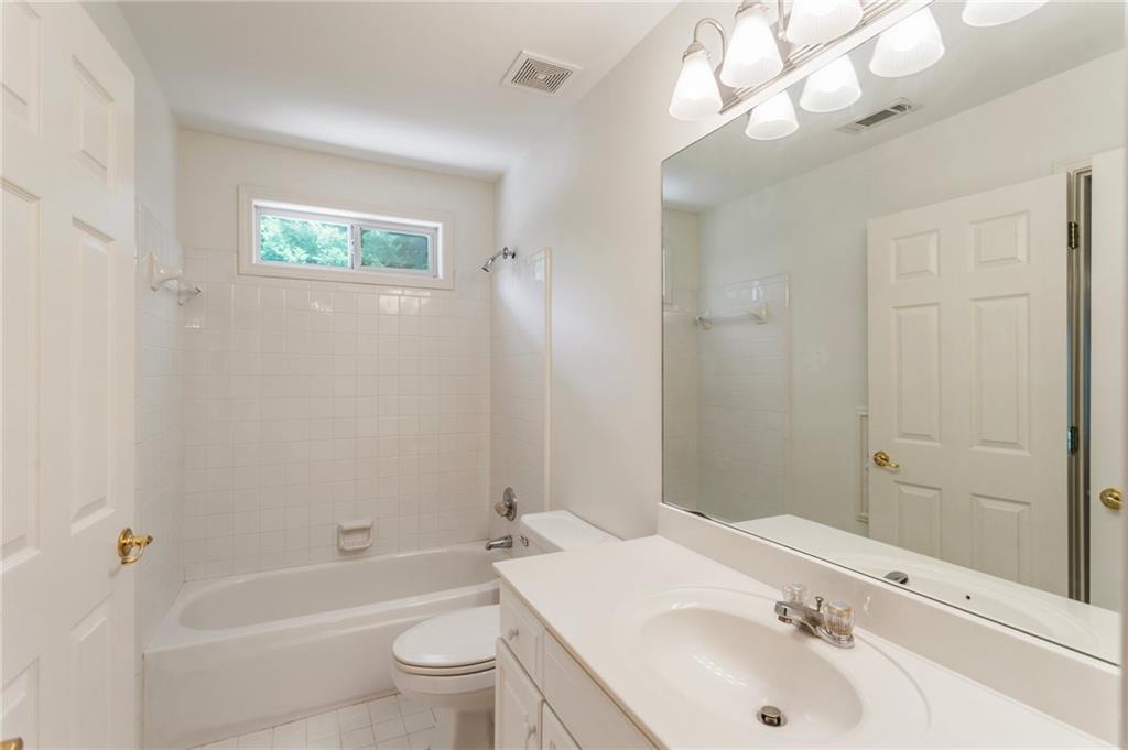 4561 Jenkins Way, Douglasville, Georgia image 38