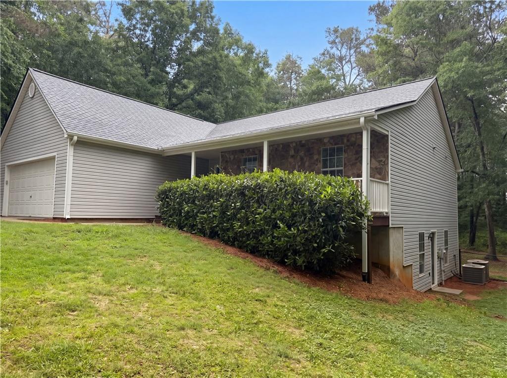 2081 Bay Court