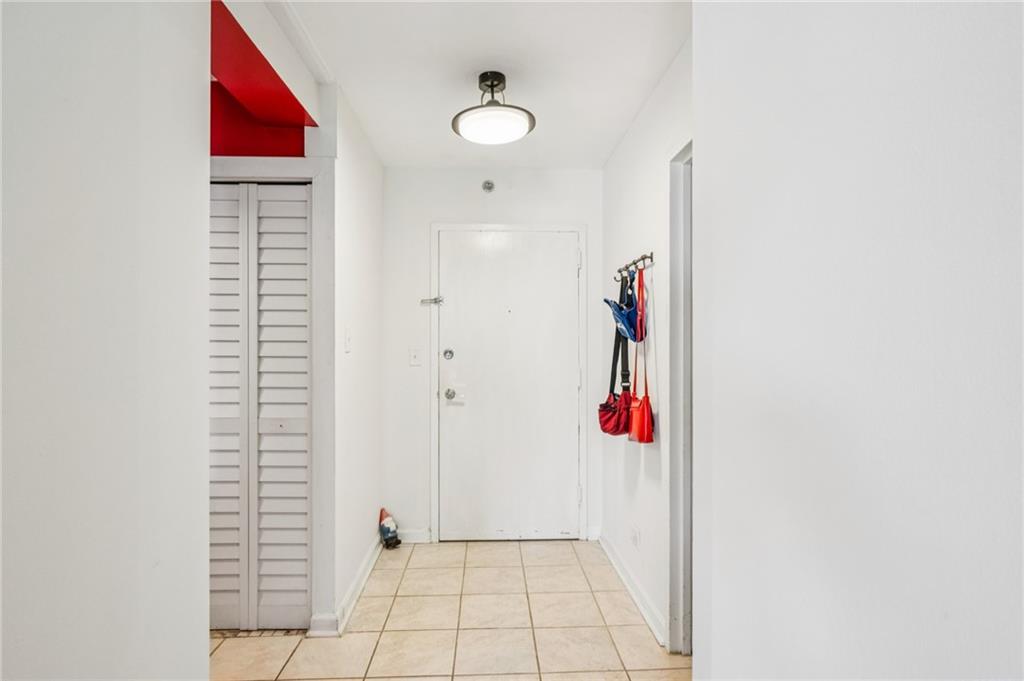 620 Peachtree Street NE 1106