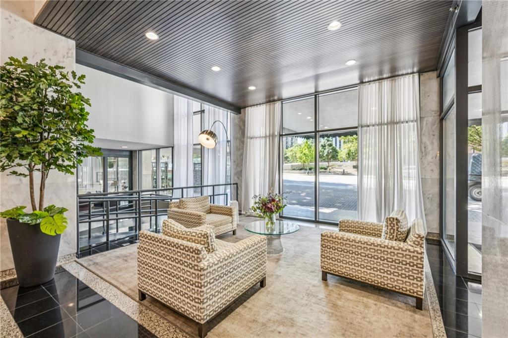 620 Peachtree Street NE 1106
